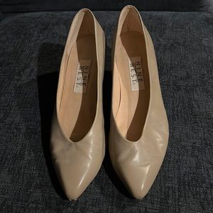 Nine West neutral pumps. 2 1/2” heel leather